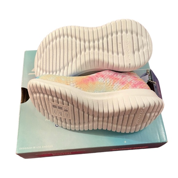 SKECHERS STRETCH FIT WITH AIR COOLED MEMORY FOAM. Size 6. Brand new in b… - Picture 5 of 9